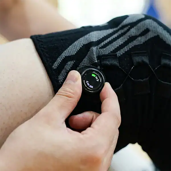 Wrijf NexusBrace Pro over de waas en vlekken